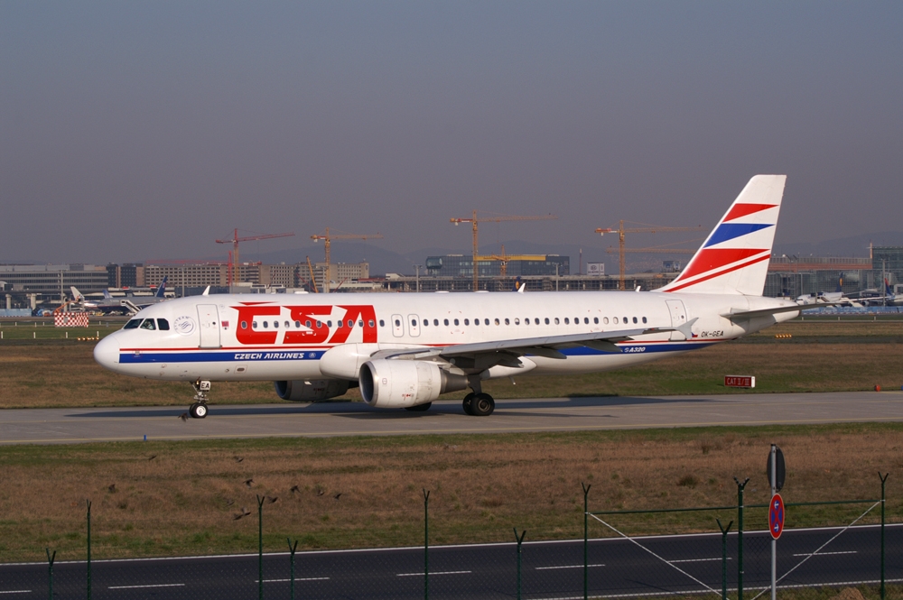 Flugzeugtyp: A320-200, Fluggesellschaft: CSA Czech Airlines (OK/CSA), Kennzeichen: OK-GEA, Flughafen: Frankfurt am Main, Datum: 28.März 2007, Bild: Steffen Remmel