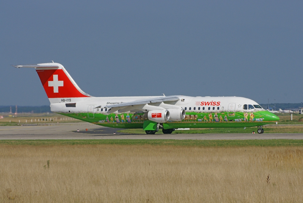 Flugzeugtyp: BAe 146-200 (Avro RJ85), Fluggesellschaft: Swiss International Air Lines (LX/SWR), Kennzeichen: HB-IYS, Flughafen: Frankfurt am Main, Datum: 30.August 2008, Bild: Steffen Remmel
