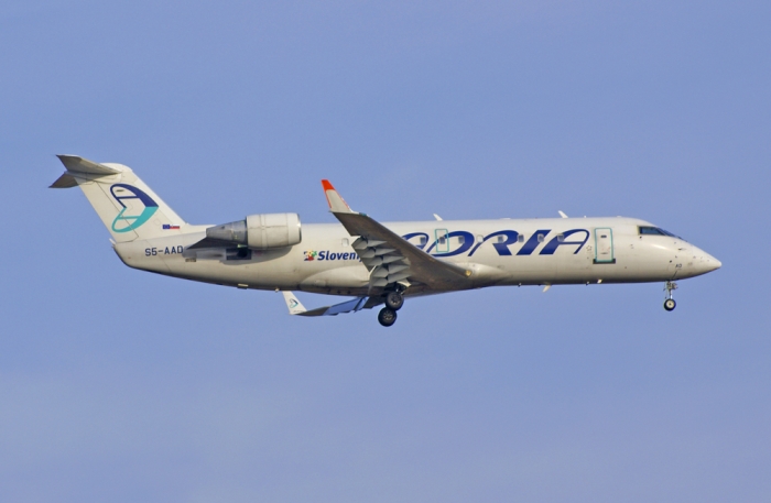 Flugzeugtyp: CRJ100/200, Fluggesellschaft: Adria Airways (JP/ADR), Kennzeichen: S5-AAD, Flughafen: Frankfurt am Main, Datum: 17.Februar 2007, Bild: Steffen Remmel