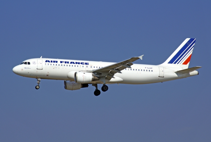 Flugzeugtyp: A320-200, Fluggesellschaft: Air France (AF/AFR), Kennzeichen: F-GJVF, Flughafen: Frankfurt am Main, Datum: 16.März 2005, Bild: Steffen Remmel