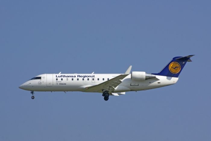 Flugzeugtyp: CRJ100/200, Fluggesellschaft: Lufthansa CityLine GmbH (CL/CLH), Kennzeichen: DACJF, Flughafen: Frankfurt am Main, Datum: 25.Mai 2007, Bild: Steffen Remmel
