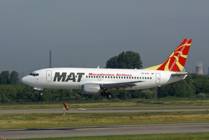 Flugzeugtyp: B737-300, Fluggesellschaft: Macedonian Airlines MAT (IN/MAK), Kennzeichen: Z3-AAF, Flughafen: Düsseldorf, Datum: 14.Juli 2007, Bild: Steffen Remmel