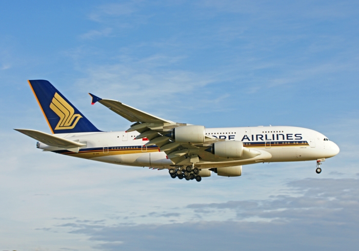 Flugzeugtyp: A380-800, Fluggesellschaft: Singapore Airlines (SQ/SIA), Kennzeichen: 9V-SKG, Flughafen: London Heathrow Airport, Datum: 04.Juli 2009, Bild: Steffen Remmel