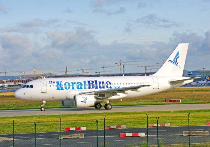 Flugzeugtyp: A319, Fluggesellschaft: Koral Blue (K7/KBR), Kennzeichen: SU-KBB, Flughafen: Frankfurt am Main, Datum: 25.Juli 2009, Bild: Steffen Remmel