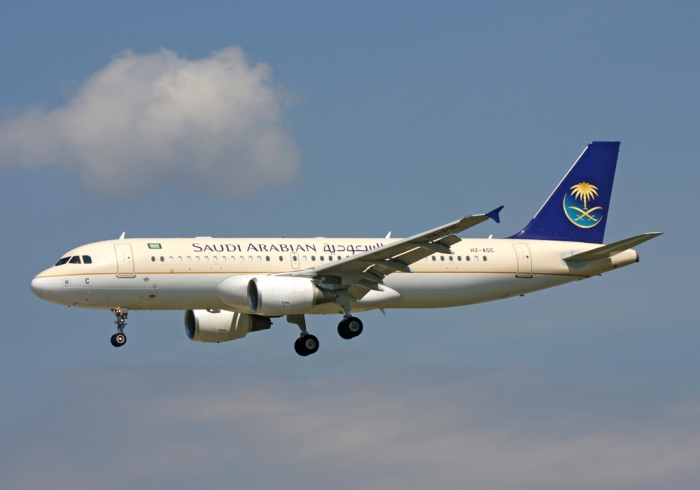 Flugzeugtyp: A320-200, Fluggesellschaft: Saudia Arabian Airlines (SV/SVA), Kennzeichen: HZ-ASC, Flughafen: Frankfurt am Main, Datum: 10.August 2010, Bild: Steffen Remmel