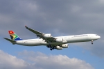 Flugzeugtyp: A340-600, Fluggesellschaft: South African Airways (SA/SAA), Kennzeichen: ZS-SNA, Flughafen: Frankfurt am Main, Datum: 22.Juni 2006, Bild: Steffen Remmel
