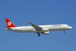 Flugzeugtyp: A321, Fluggesellschaft: Turkish Airlines (TK/THY), Kennzeichen: TC-JMA, Flughafen: Frankfurt am Main, Datum: 19.Juni 2005, Bild: Steffen Remmel