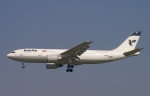 Flugzeugtyp: A300-600, Fluggesellschaft: Iran Air (IR/IRA), Kennzeichen: EP-IBD, Flughafen: Frankfurt am Main, Datum: 08.April 2006, Bild: Steffen Remmel