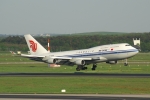 Flugzeugtyp: B747-400, Fluggesellschaft: Air China (CA/CCA), Kennzeichen: B-2470, Flughafen: Frankfurt am Main, Datum: 01.Mai 2005, Bild: Steffen Remmel