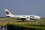 Flugzeugtyp: A310-300, Fluggesellschaft: PIA Pakistan International Airlines (PK/PIA), Kennzeichen: AP-BGS, Flughafen: Kopenhagen, Datum: 22.Juli 2006, Bild: Steffen Remmel